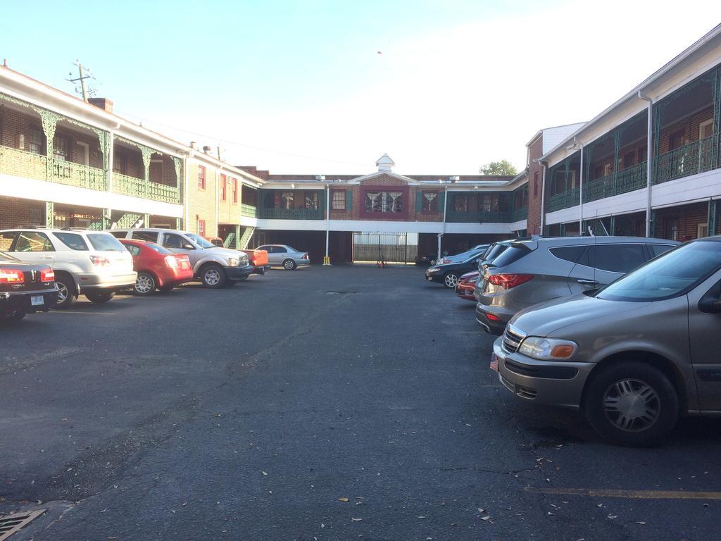 Budget Inn Downtown Mobile Exterior foto
